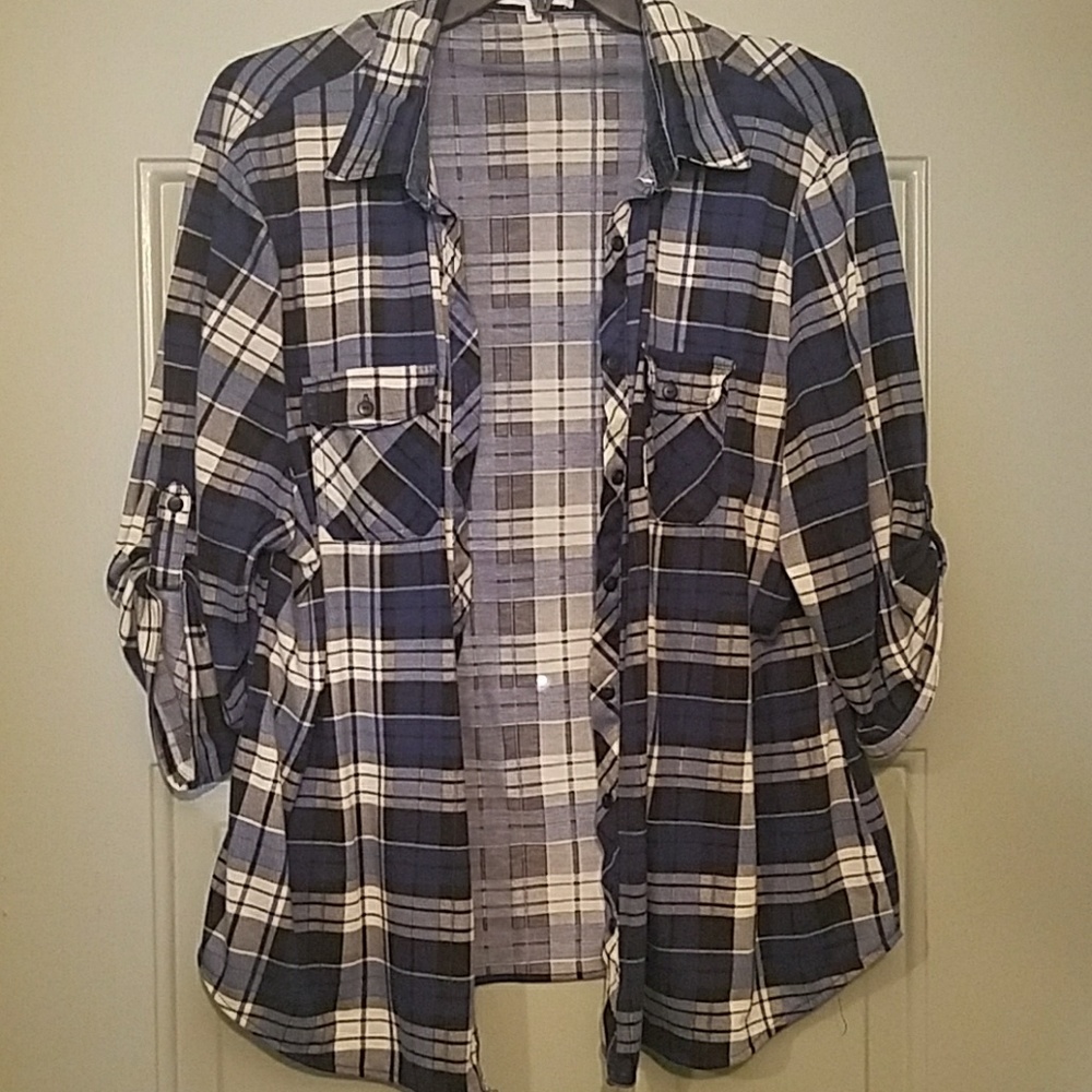 3/4 sleeve plaid top